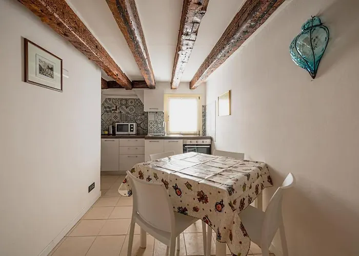 Daire Casa Leone- Cozy And In Venedik