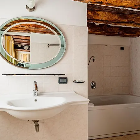 아파트 Casa Leone- Cozy And In